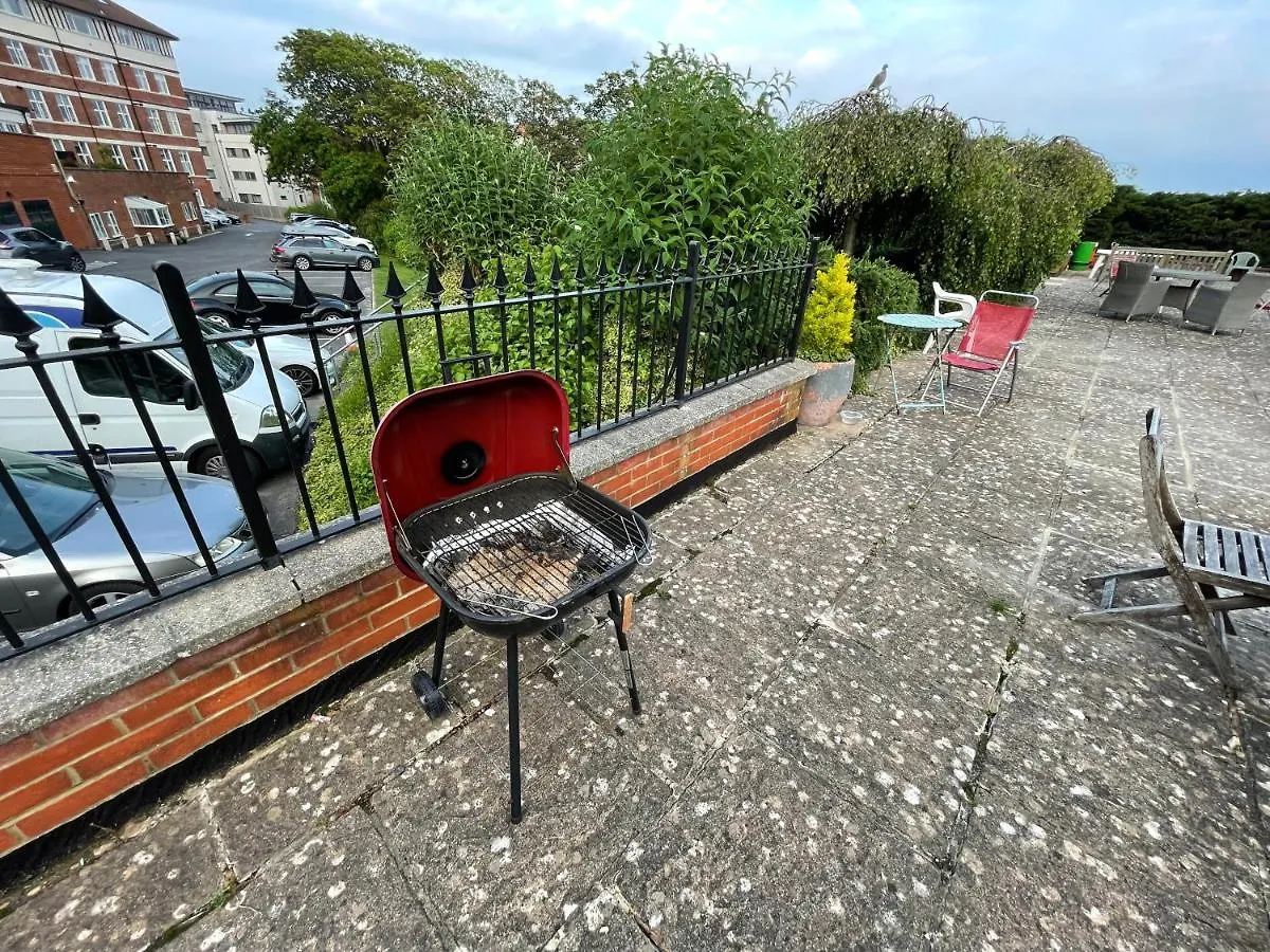 Modern Family Apartment Free Parking And Gym By Beach Bournemouth