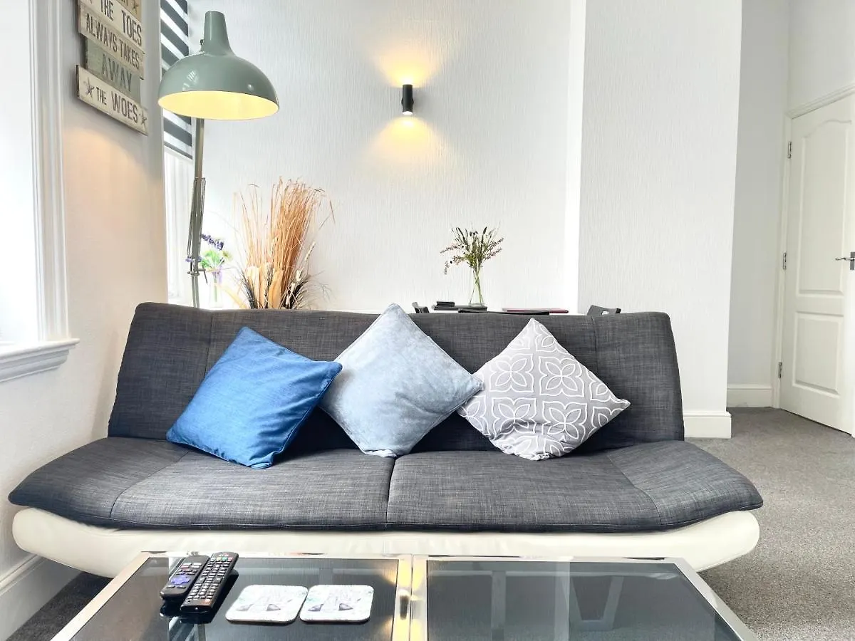 Modern Family Apartment Free Parking And Gym By Beach Bournemouth