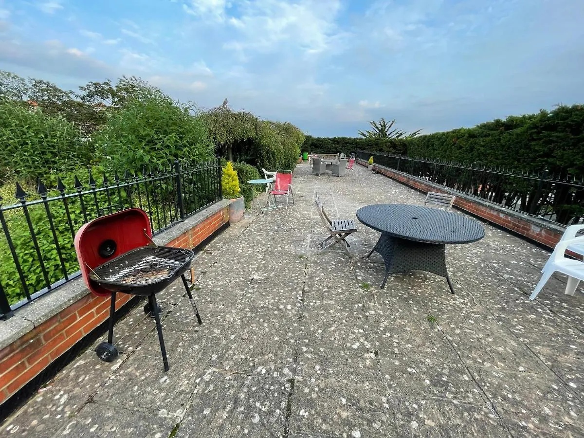 Modern Family Apartment Free Parking And Gym By Beach Bournemouth United Kingdom