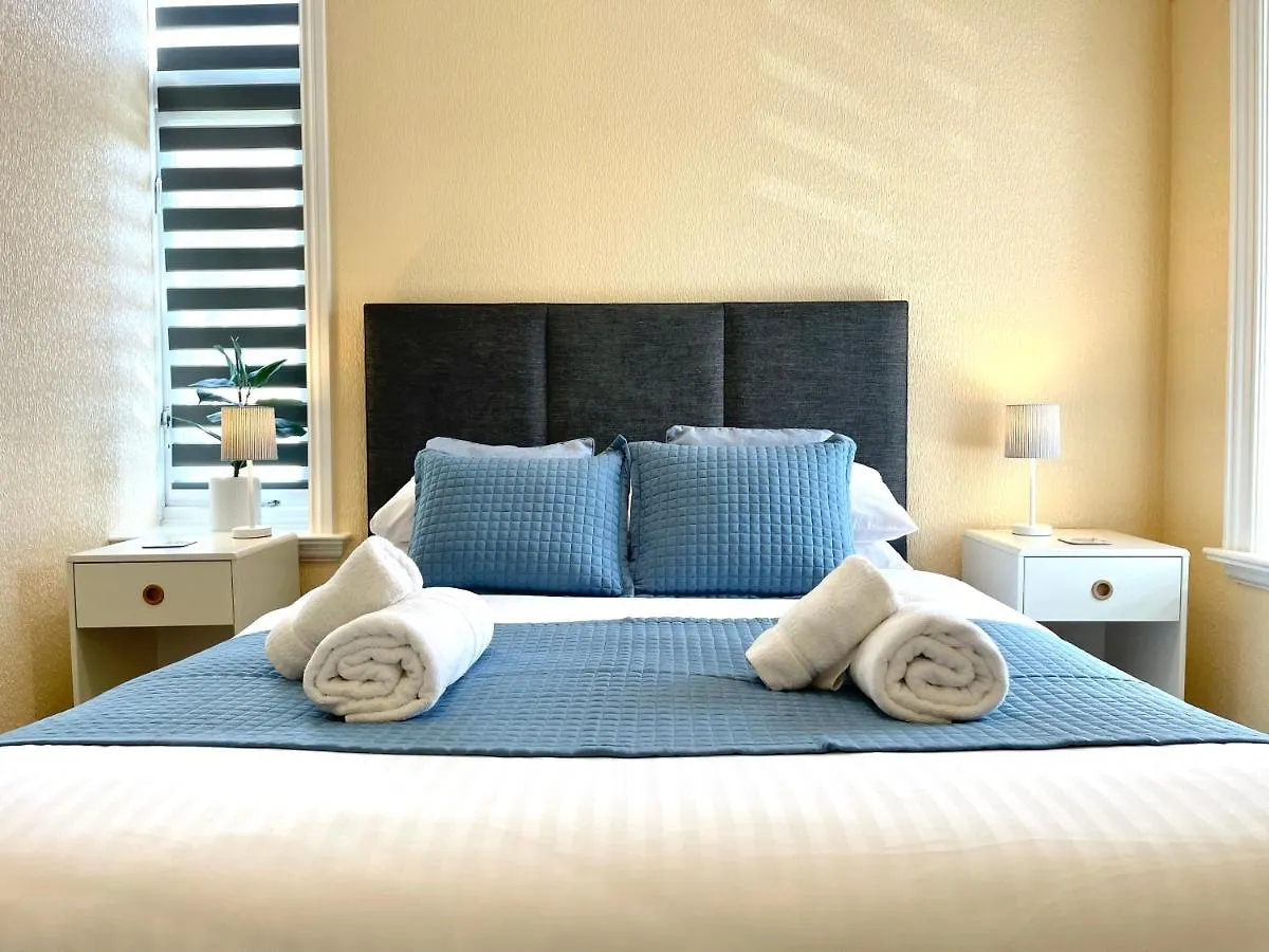 Modern Family Apartment Free Parking And Gym By Beach Bournemouth 0*,  Velká Británie