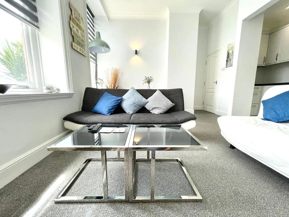 Modern Family Apartment Free Parking And Gym By Beach Bournemouth